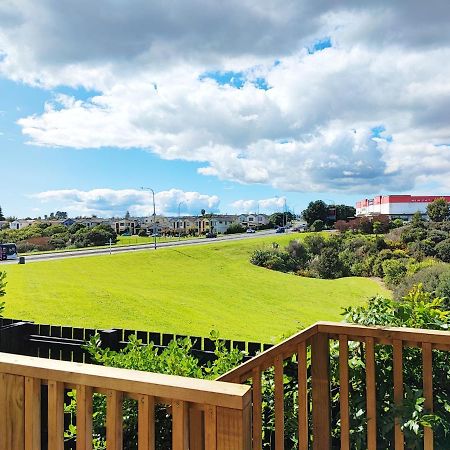 Stunning Townhouse - Walking To Botany Shopping Center Apartment Auckland Luaran gambar