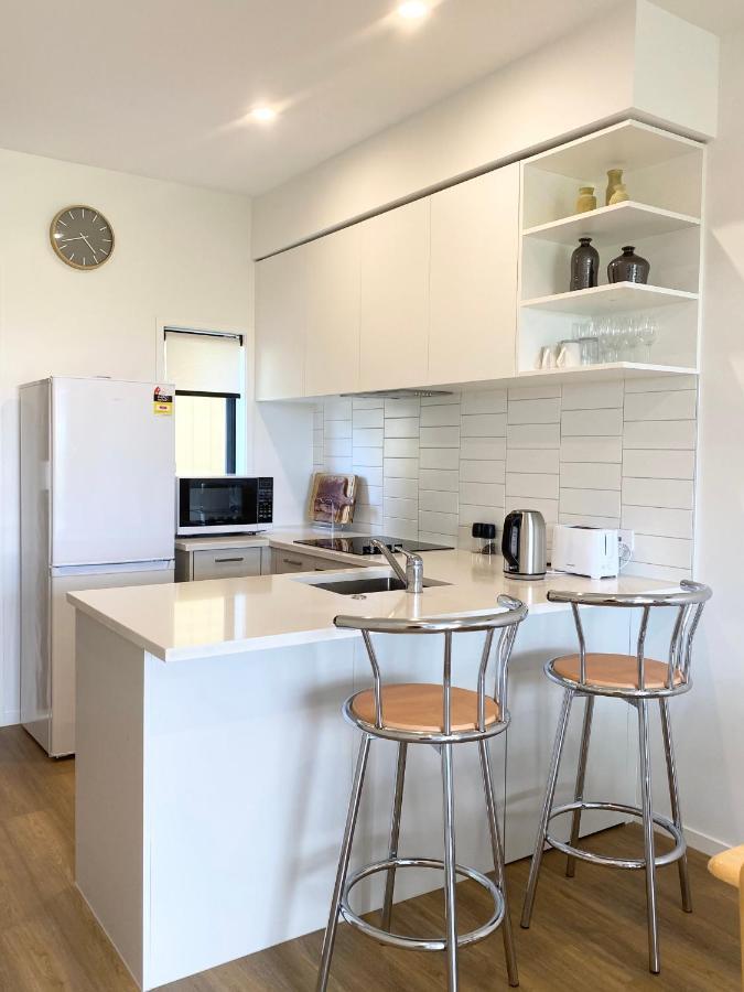 Stunning Townhouse - Walking To Botany Shopping Center Apartment Auckland Luaran gambar