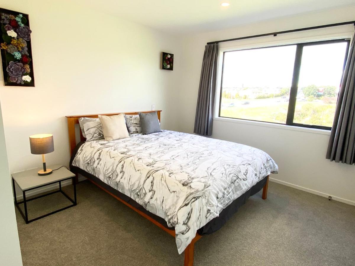 Stunning Townhouse - Walking To Botany Shopping Center Apartment Auckland Luaran gambar