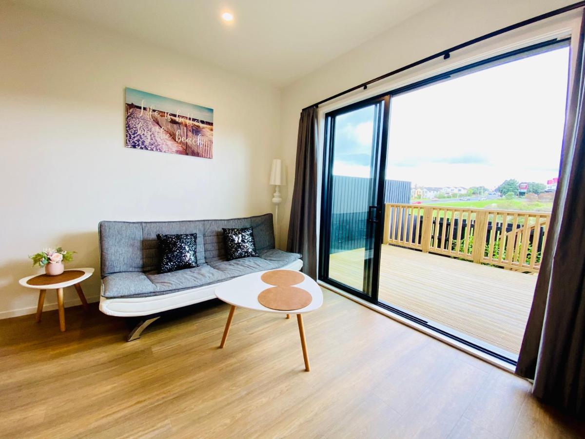 Stunning Townhouse - Walking To Botany Shopping Center Apartment Auckland Luaran gambar